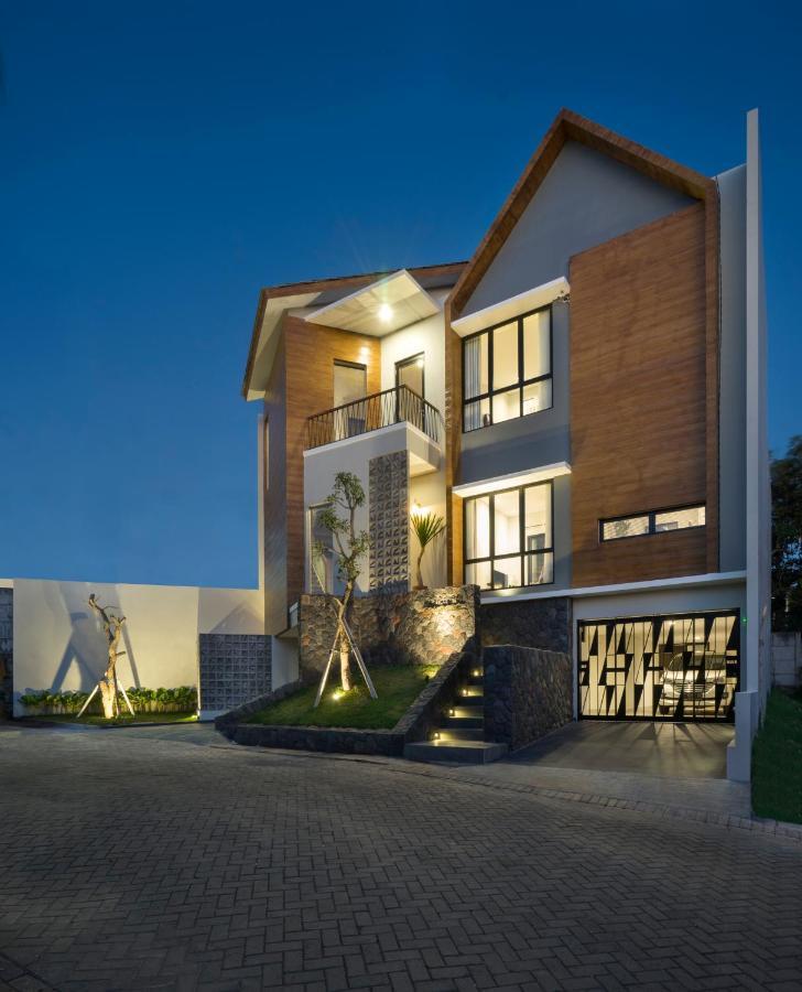Gaia Lodge The Kusuma Hill Batu - Malang Exterior photo